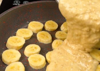 Só banana e aveia! Chega de pão no café da manhã! Aprenda essa receita rápida e deliciosa